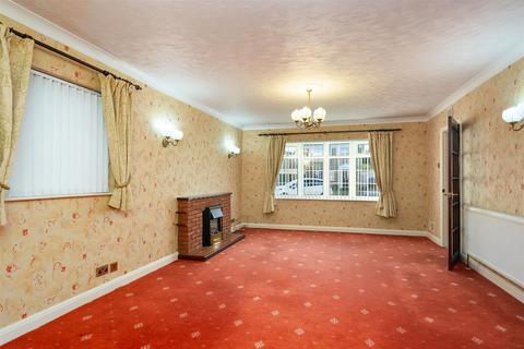 16 Barley Garth, Burton Pidsea, Hull, HU12 9AF
