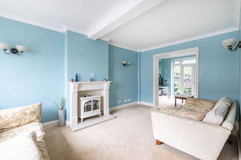 121 Commonwealth Road, Caterham, CR3 6LU