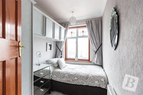 86 Stanley Road, Hornchurch, RM12 4JW