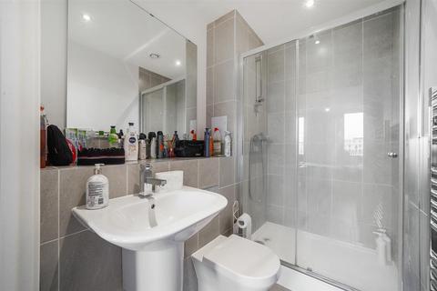 3 bedroom flat for sale, Pedley House, Barking Riverside, IG11