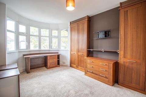 98 Manners Way, Southend-on-sea, SS2 6PZ