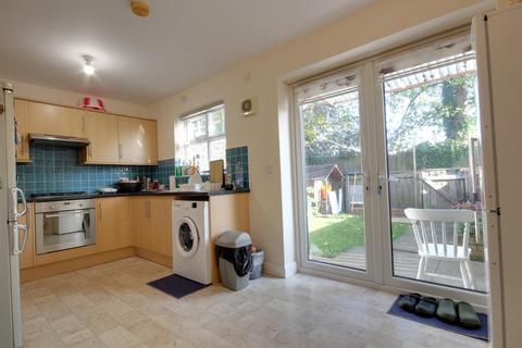 3 bedroom terraced house for sale, Florida Court, Hull HU5