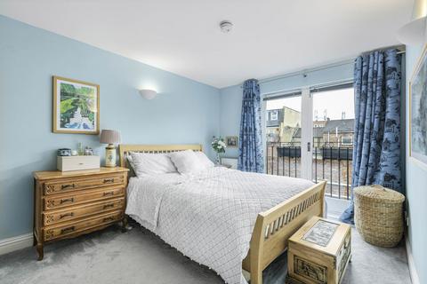undefined, St. Matthew's Row, London, E2