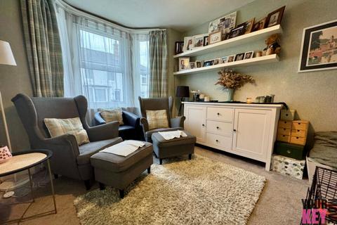 27 Sidney Street, Folkestone, CT19 6HG