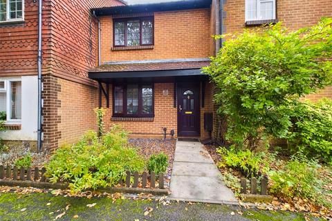 2 bedroom terraced house for sale, Stroudley Close, Craven Road, Crawley RH10