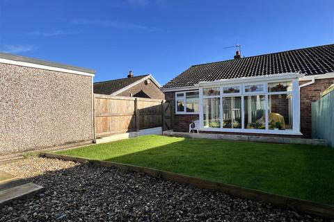 2 bedroom semi-detached bungalow for sale, Havercroft Road, Hunmanby, Filey