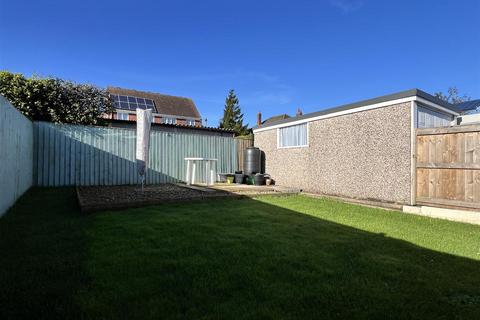 2 bedroom semi-detached bungalow for sale, Havercroft Road, Hunmanby, Filey