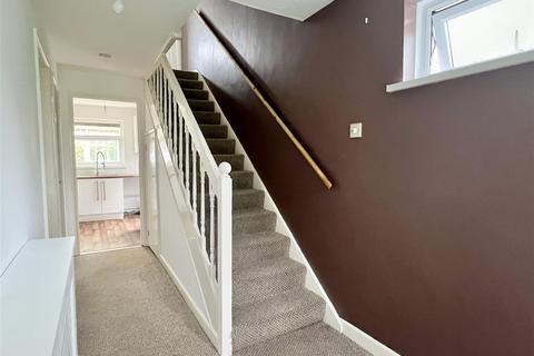 9 Manor Close, St Austell, PL25 4HH