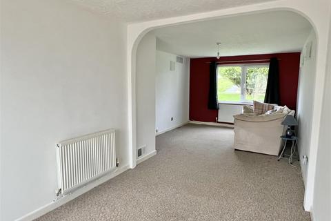 9 Manor Close, St Austell, PL25 4HH