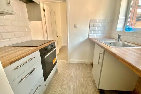 1 bedroom flat to rent, Cross Street, Tamworth, B79