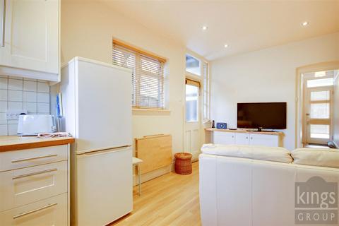 2 bedroom flat for sale, Sketty Road, Enfield