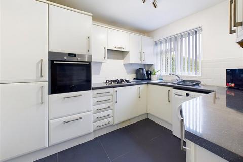 2 bedroom flat for sale, Westdale Lane, Nottingham NG4