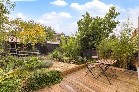 2 bedroom flat to rent, Shardeloes Road, SE14 6RT