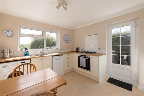 2 bedroom detached bungalow for sale, Hillside Road, Whitstable