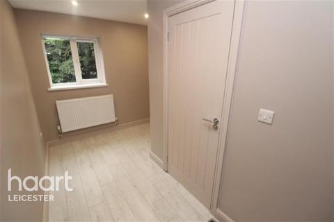 4 bedroom terraced house to rent, Bede Street, West End