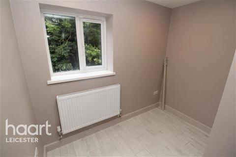 4 bedroom terraced house to rent, Bede Street, West End