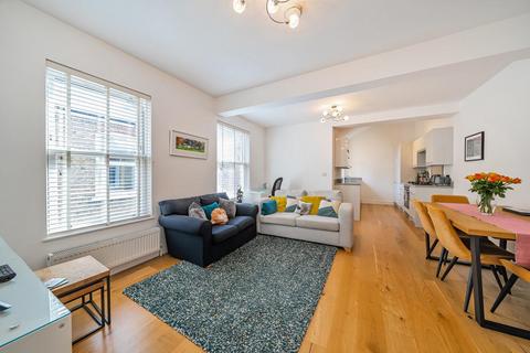 3 bedroom flat for sale, Tooting Bec Road, Tooting