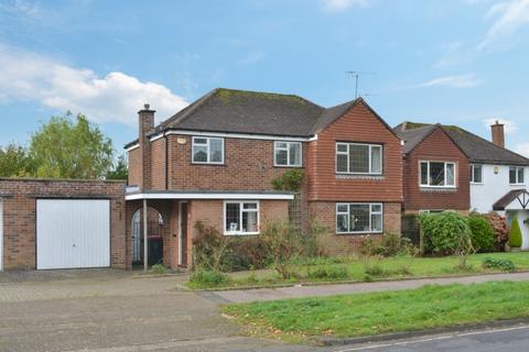 3 bedroom detached house for sale, Grattons Drive, Pound Hill, RH10