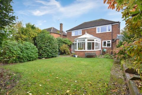 3 bedroom detached house for sale, Grattons Drive, Pound Hill, RH10