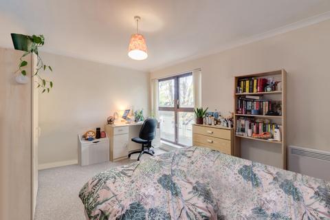 2 bedroom flat for sale, Russell Place, London