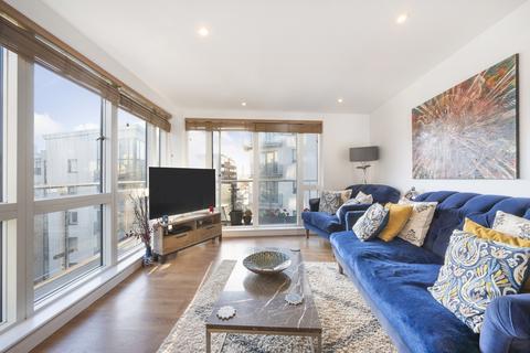 2 bedroom flat for sale, Alboran Apartments, 1 Seven Sea Gardens, London