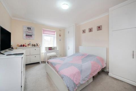 1 bedroom flat for sale, Leighton Road, London