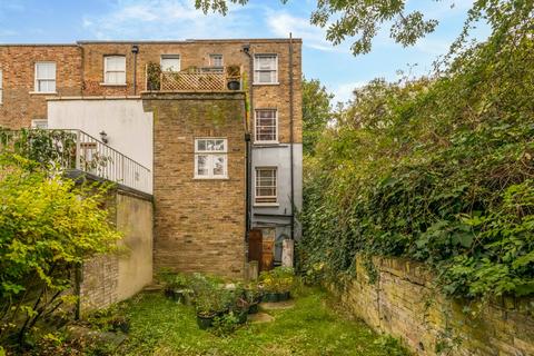 2 bedroom maisonette for sale, Baptist Gardens, London