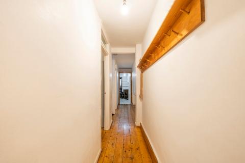 7a Baptist Gardens, London, NW5 4ET