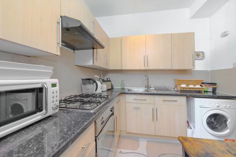 2 bedroom flat to rent, Parkway, Camden, London