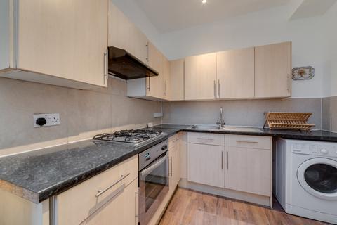 2 bedroom flat to rent, Parkway, Camden, London