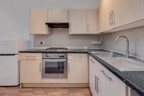 2 bedroom flat to rent, Parkway, Camden, London