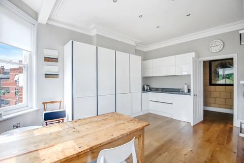 3 bedroom flat to rent, Cremorne Road Chelsea SW10