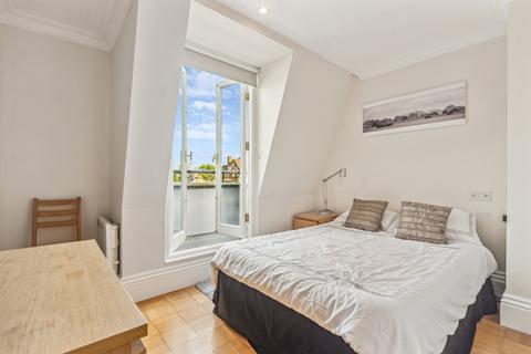 1 bedroom flat for sale, Observatory Gardens, London