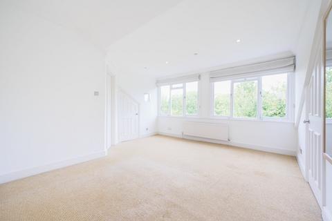 3 bedroom flat for sale, Goldhurst Terrace, South Hampstead, London