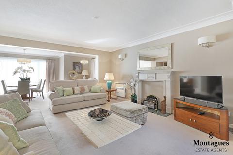 2 bedroom apartment to rent, Hawsted, Buckhurst Hill, IG9