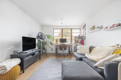 2 bedroom flat to rent, Mildmay Avenue, Islington, London