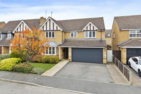 4 bedroom detached house for sale, Monmouth Close, Thrapston NN14