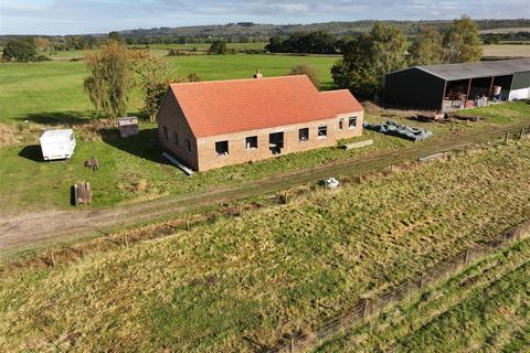 3 bedroom farm house for sale, Caistor Road, Market Rasen LN8