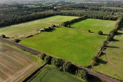 3 bedroom farm house for sale, Caistor Road, Market Rasen LN8