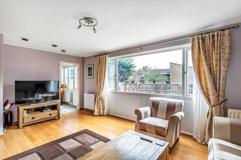 16 Foxglove Close, Edenbridge, TN8 6DJ