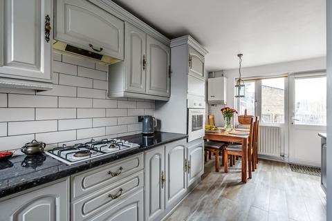 16 Foxglove Close, Edenbridge, TN8 6DJ