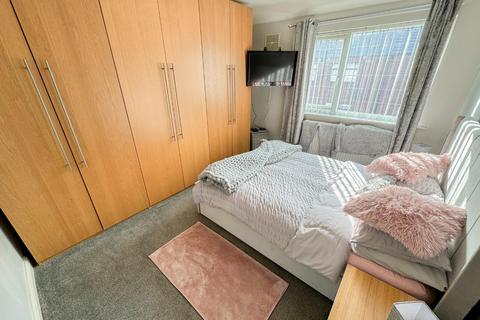 3 bedroom terraced house for sale, Dawlish Mount, Leeds, West Yorkshire, LS9 9DY