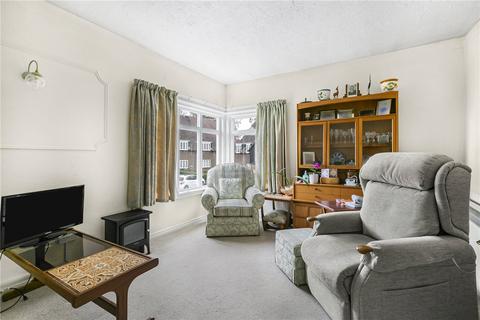 2 bedroom flat for sale, Barnside Court, Welwyn Garden City, Hertfordshire