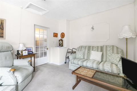 2 bedroom flat for sale, Barnside Court, Welwyn Garden City, Hertfordshire