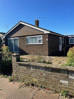 2 bedroom detached bungalow for sale, Somerville Close, Eastbourne