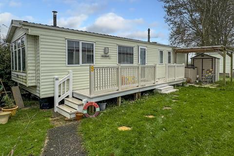 3 bedroom park home for sale, Orchard Caravan Park, Bognor Regis PO21