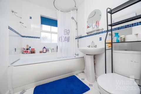 6 Buccaneer Close, Woodley, Reading, RG5 4XP