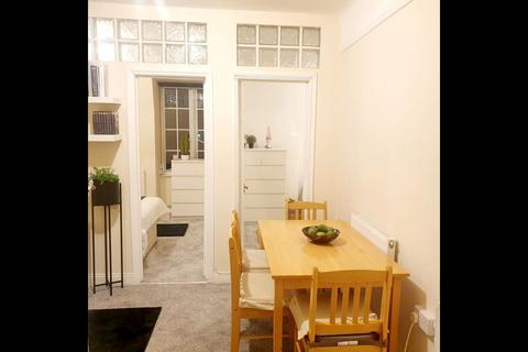 3 bedroom flat to rent, Kilburn NW6