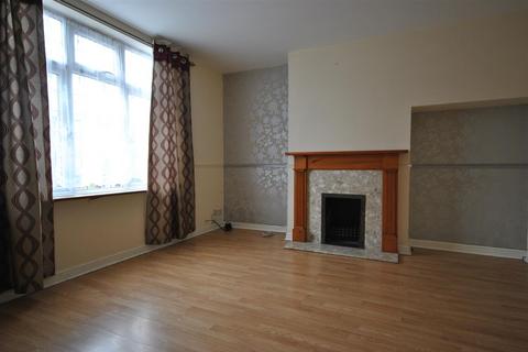 2 bedroom terraced house to rent, Barnmead Road, Dagenham