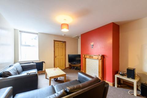 6 bedroom maisonette to rent, Buston Terrace, Jesmond,